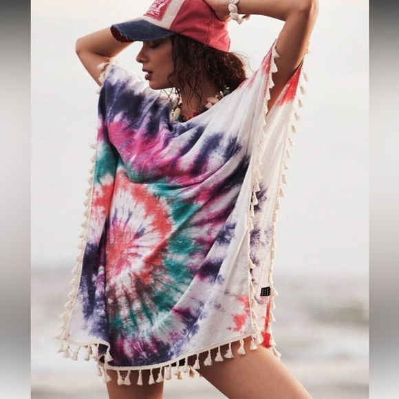 NEW Tie-Dye Beach Cover-Up with Fringe Size S - Picture 3 of 9